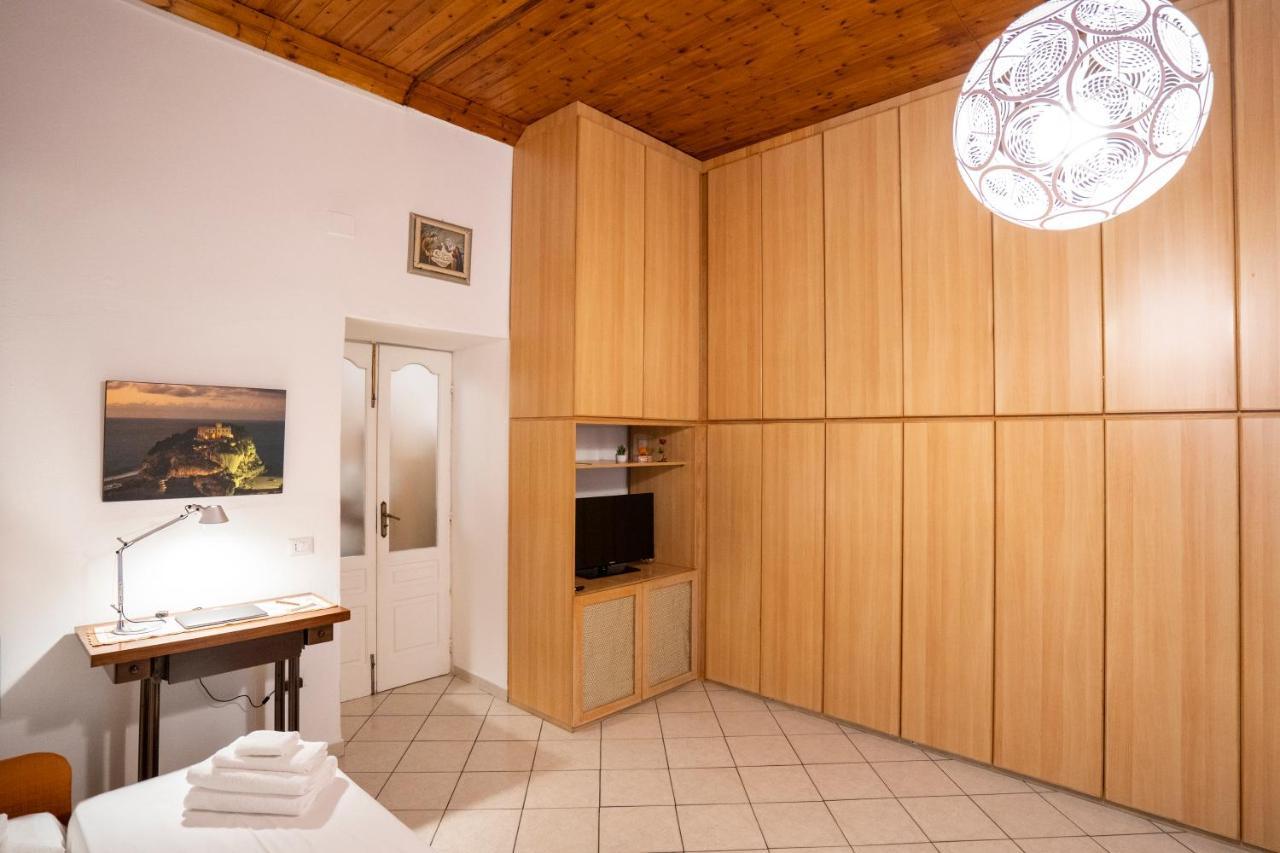 Appartamento la casina nel centro Tropea Esterno foto